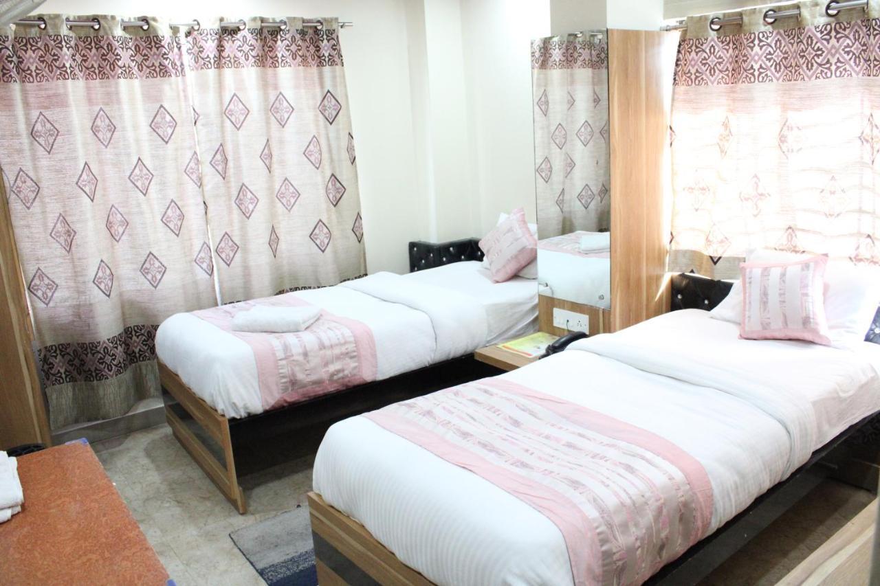 Hotel Square Park Dibrugarh Exteriér fotografie