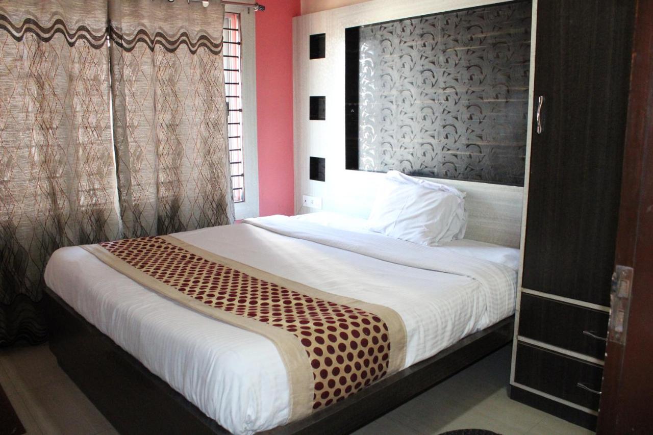 Hotel Square Park Dibrugarh Exteriér fotografie