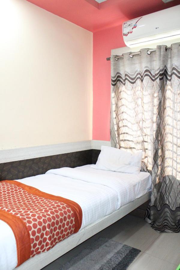 Hotel Square Park Dibrugarh Exteriér fotografie