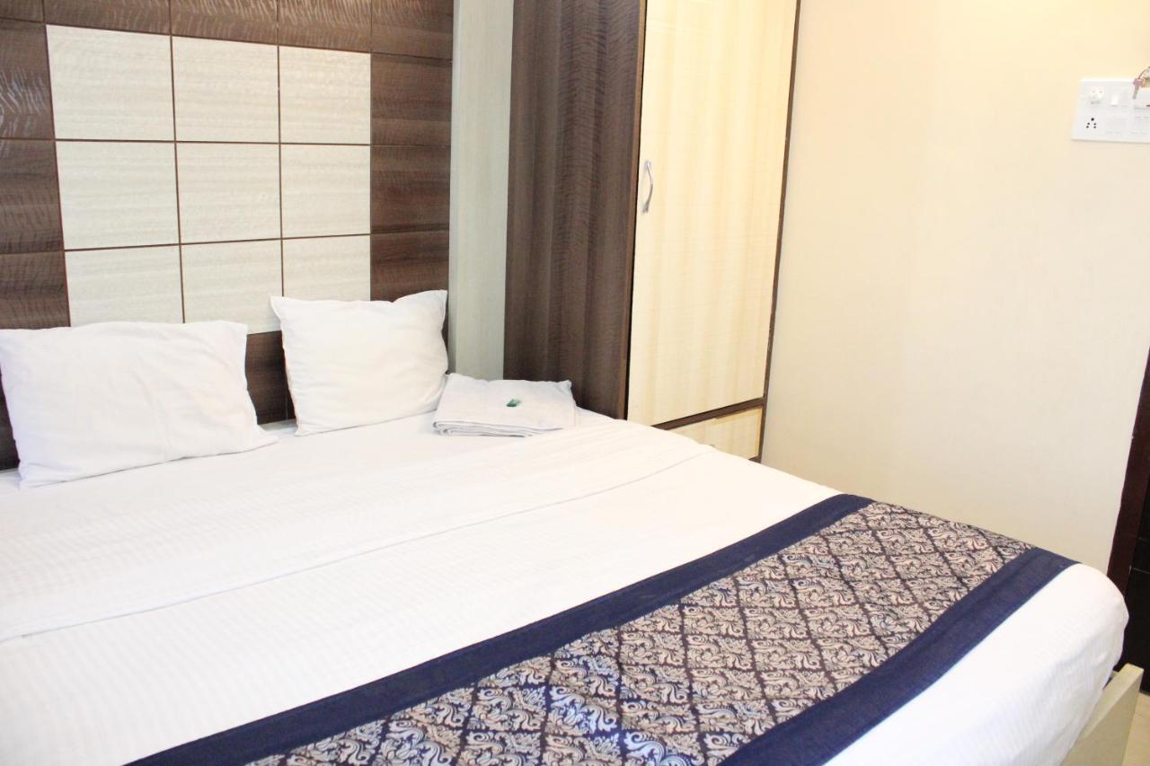 Hotel Square Park Dibrugarh Exteriér fotografie