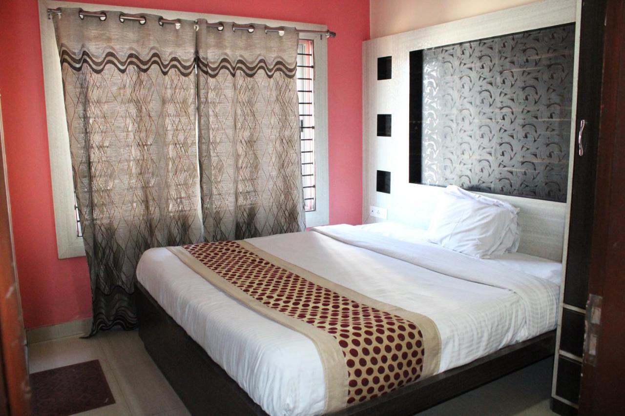 Hotel Square Park Dibrugarh Exteriér fotografie
