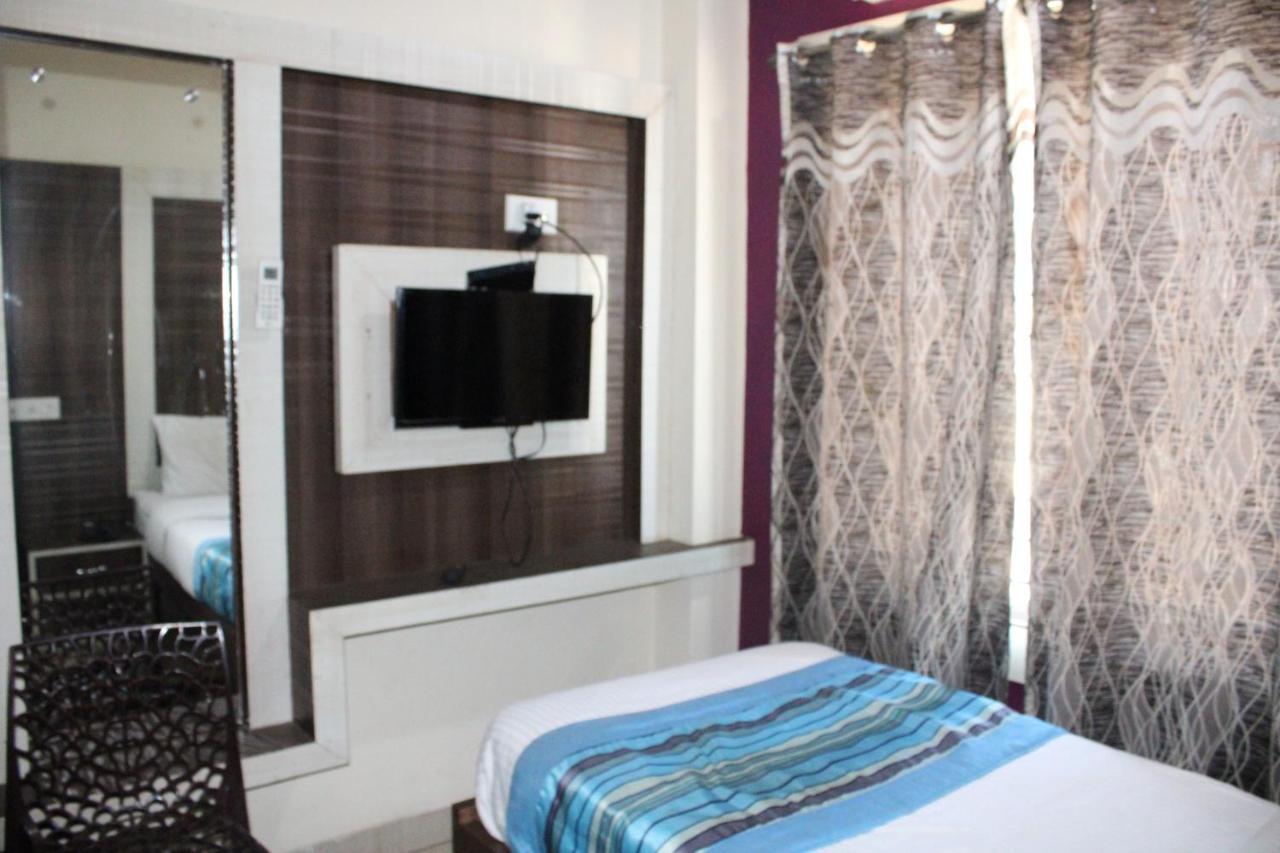 Hotel Square Park Dibrugarh Exteriér fotografie