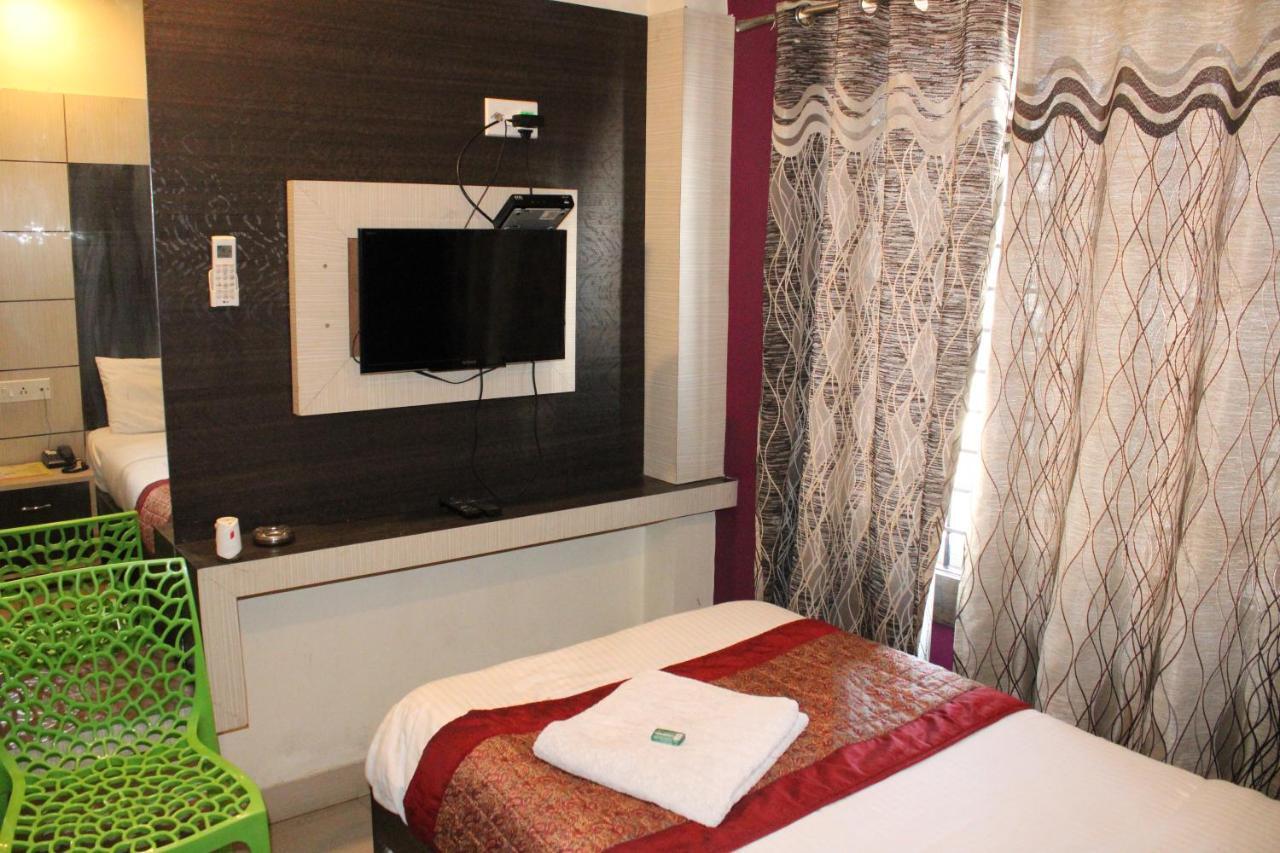 Hotel Square Park Dibrugarh Exteriér fotografie