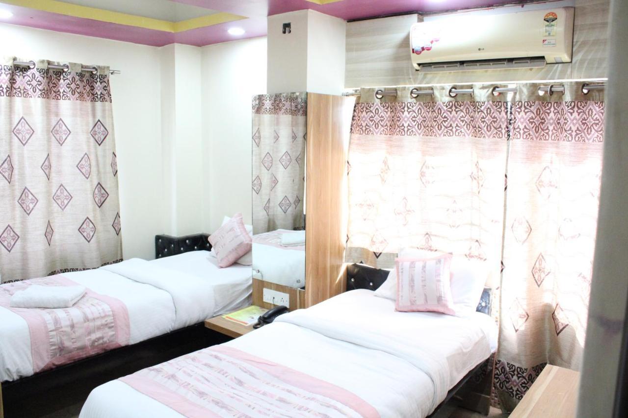 Hotel Square Park Dibrugarh Exteriér fotografie